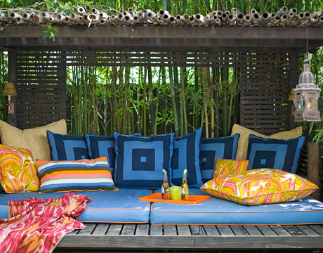 Duong Thuy PHUONG KHANH PR & Communications Mobile: 0917.54.69.78 DID: (84-8) 3910 6182 Ext 327 Email: duong.khanh@capitaland.com